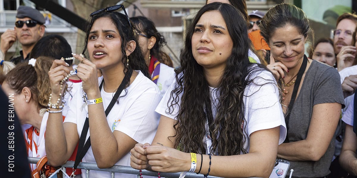 Jóvenes en la visita del Papa a España