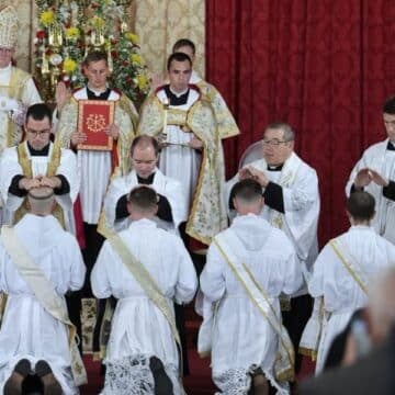 Lefebrianos: de la protesta de un obispo al cisma