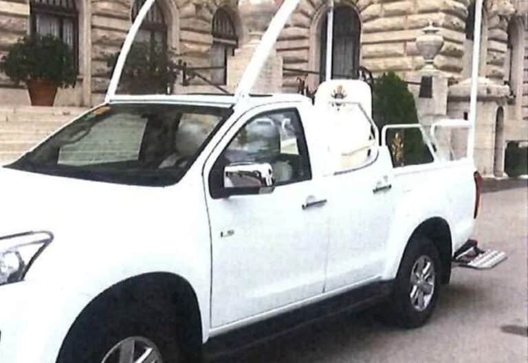 León XIV rodará por España con dos papamóviles y tres ‘buggies’ eléctricos