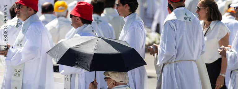 Sacerdotes