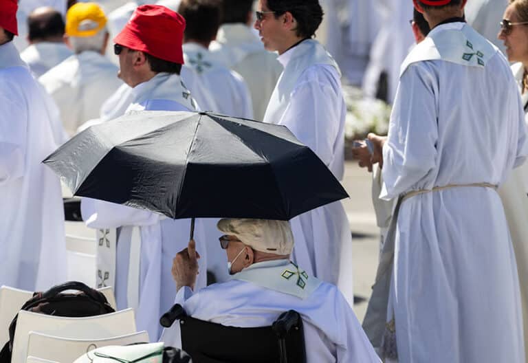 Sacerdotes