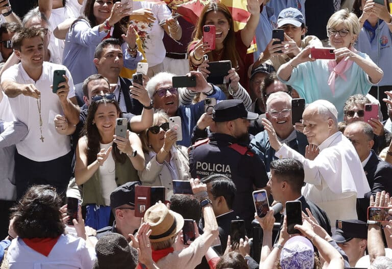 Directo: Oración del Santo Rosario en la Abadía de Montserrat