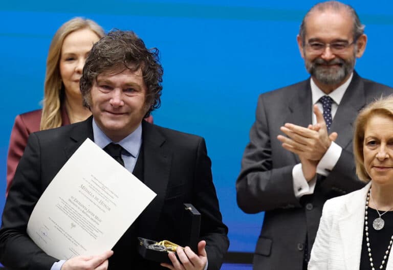Milei, Medalla de Honor del CEU