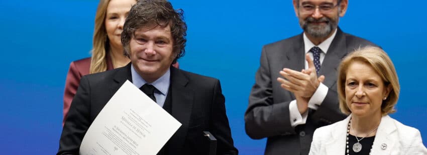 Milei, Medalla de Honor del CEU