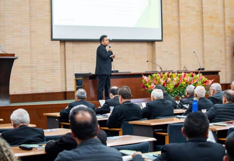 Ponencias en 121 asamblea de obispos de Colombia
