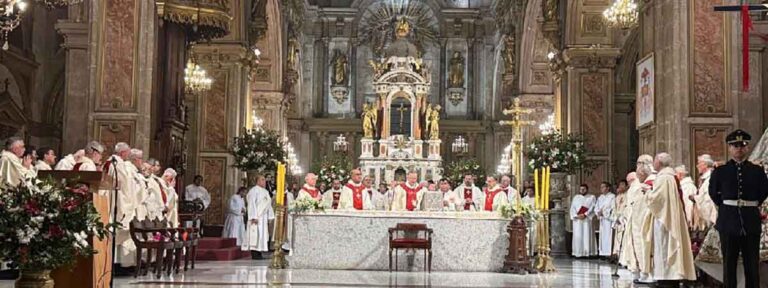 Chile celebra el centenario de la Coronación de la Virgen del Carmen