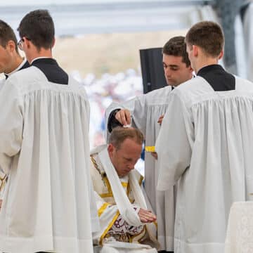 Lefebvrianos. Ordenación