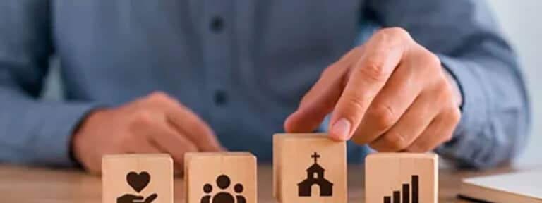 Formación en Latinoamérica para administrar una parroquia sostenible y sustentable