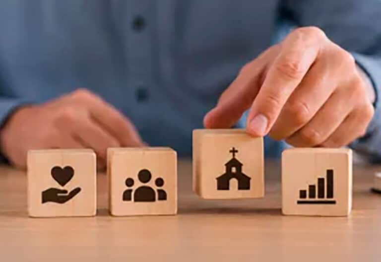 Formación en Latinoamérica para administrar una parroquia sostenible y sustentable