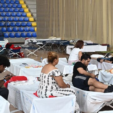 Polideportivo. Incendios. Evacuados