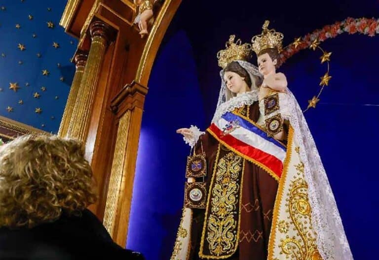 Multitudinaria celebración en La Tirana