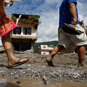 León XIV expresa su profundo dolor por las víctimas de las inundaciones en Nepal