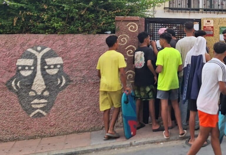 Migrantes en la Casa de Acogida San Antonio de Ceuta