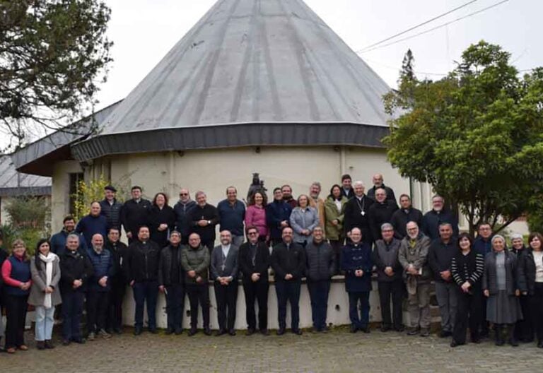Los vicarios pastorales de Chile planifican el itinerario sinodal
