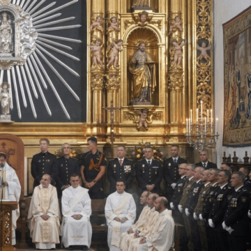 El cardenal Cobo insta en La Paloma a “ser vecinos que dan luz” y combatir la soledad no deseada