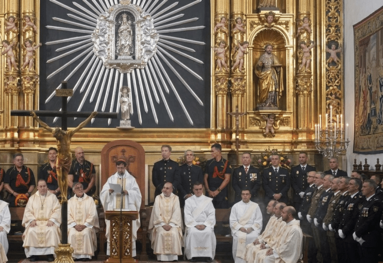 El cardenal Cobo insta en La Paloma a “ser vecinos que dan luz” y combatir la soledad no deseada