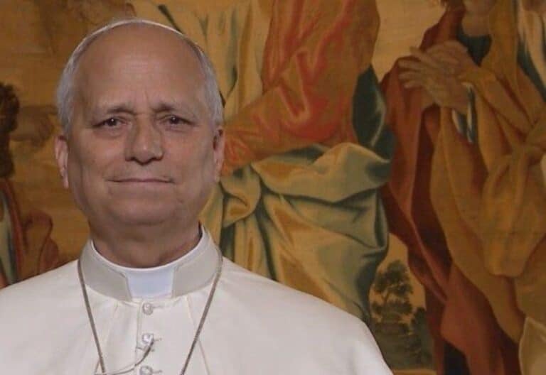 León XIV pide a los jóvenes peruanos “reavivar la esperanza”