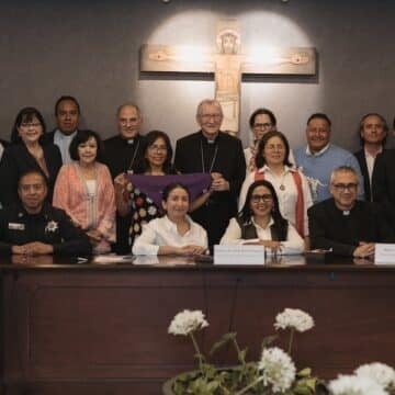Parolin con representantes del Diálogo por La Paz