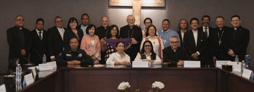 Parolin con representantes del Diálogo por La Paz