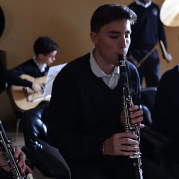 Escolanía
