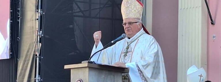 El nuncio apostólico en Argentina manifestó la cercanía del papa León XIV