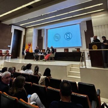 José María Rodríguez Olaizola y Pablo d'Ors, en la Universidad Pontificia Comillas. Foto: