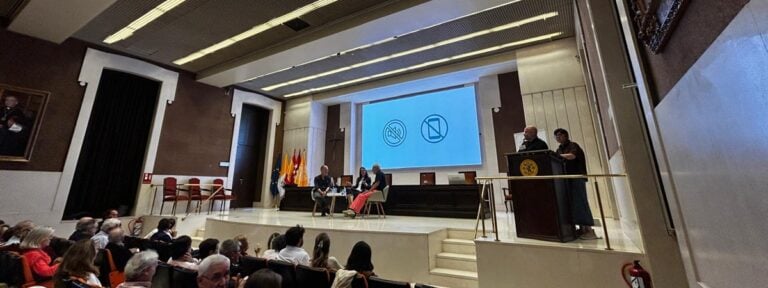 José María Rodríguez Olaizola y Pablo d'Ors, en la Universidad Pontificia Comillas. Foto: