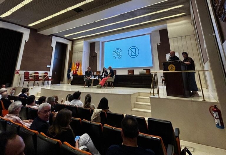José María Rodríguez Olaizola y Pablo d'Ors, en la Universidad Pontificia Comillas. Foto: