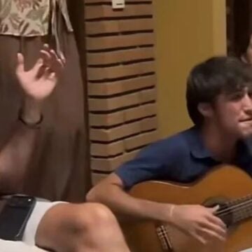 La familia Caño, en una escena del vídeo que les ha hecho virales. Foto: Redes sociales
