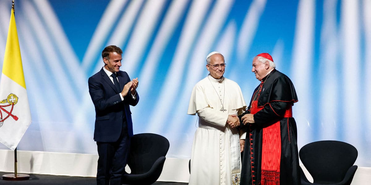 El Papa, junto a Macron y el cardenal Aveline en Metz