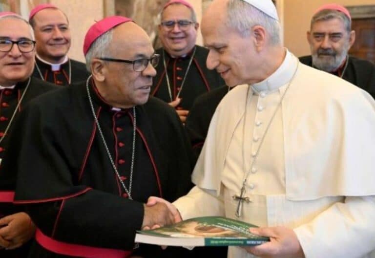 Pedido de León XIV a los obispos peruanos: “Como Santo Toribio, vayamos personalmente al