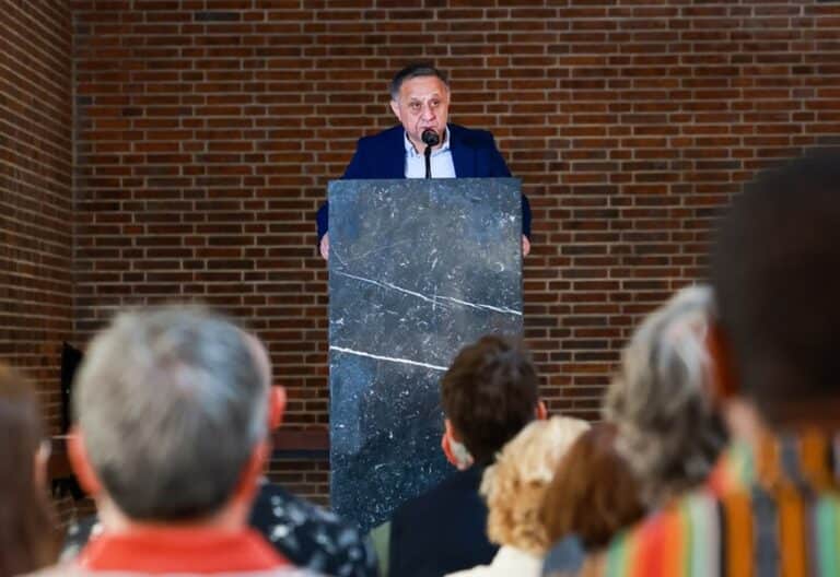El dominico Rodrigo Hidalgo, en la apertura de curso de la Escuela de Teología en Internet. Foto: