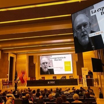Rodríguez Panizo, en las jornadas de teología de Comillas. Foto: VN