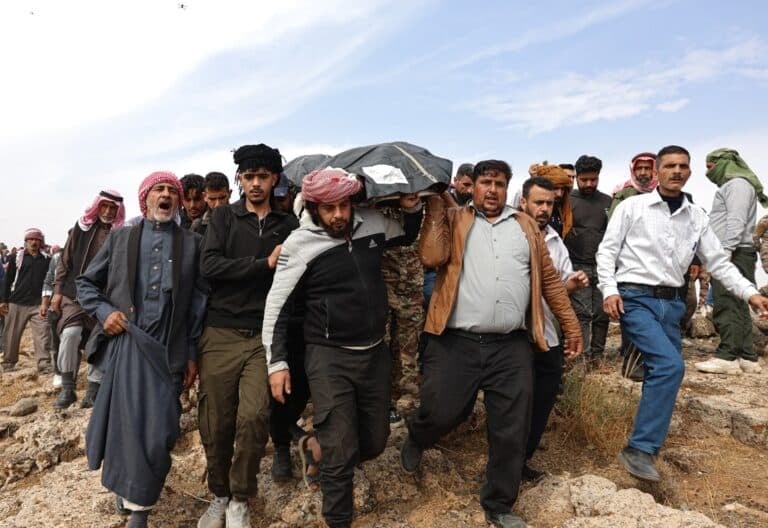 Jordania cierra filas tras el atentado contra una iglesia y bombardea al Estado Islámico en Siria