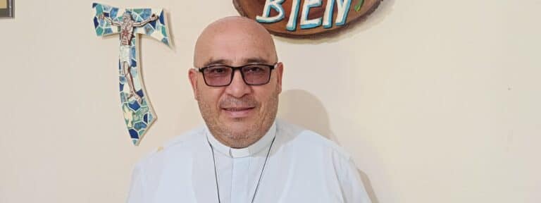 Adalberto Jiménez, obispo de Aguarico, en Ecuador