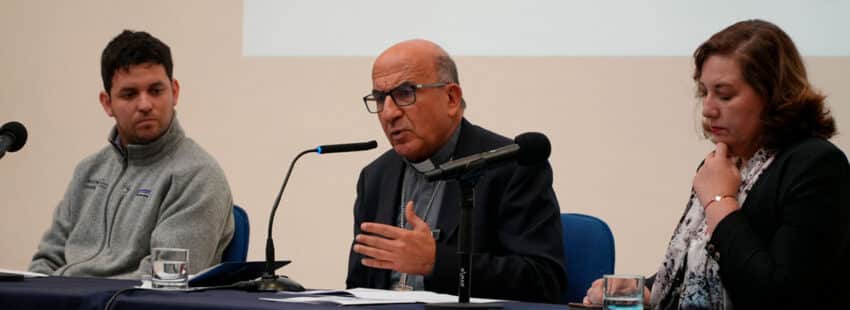 El cardenal chileno llama a dignificar la política y fortalecer la democracia