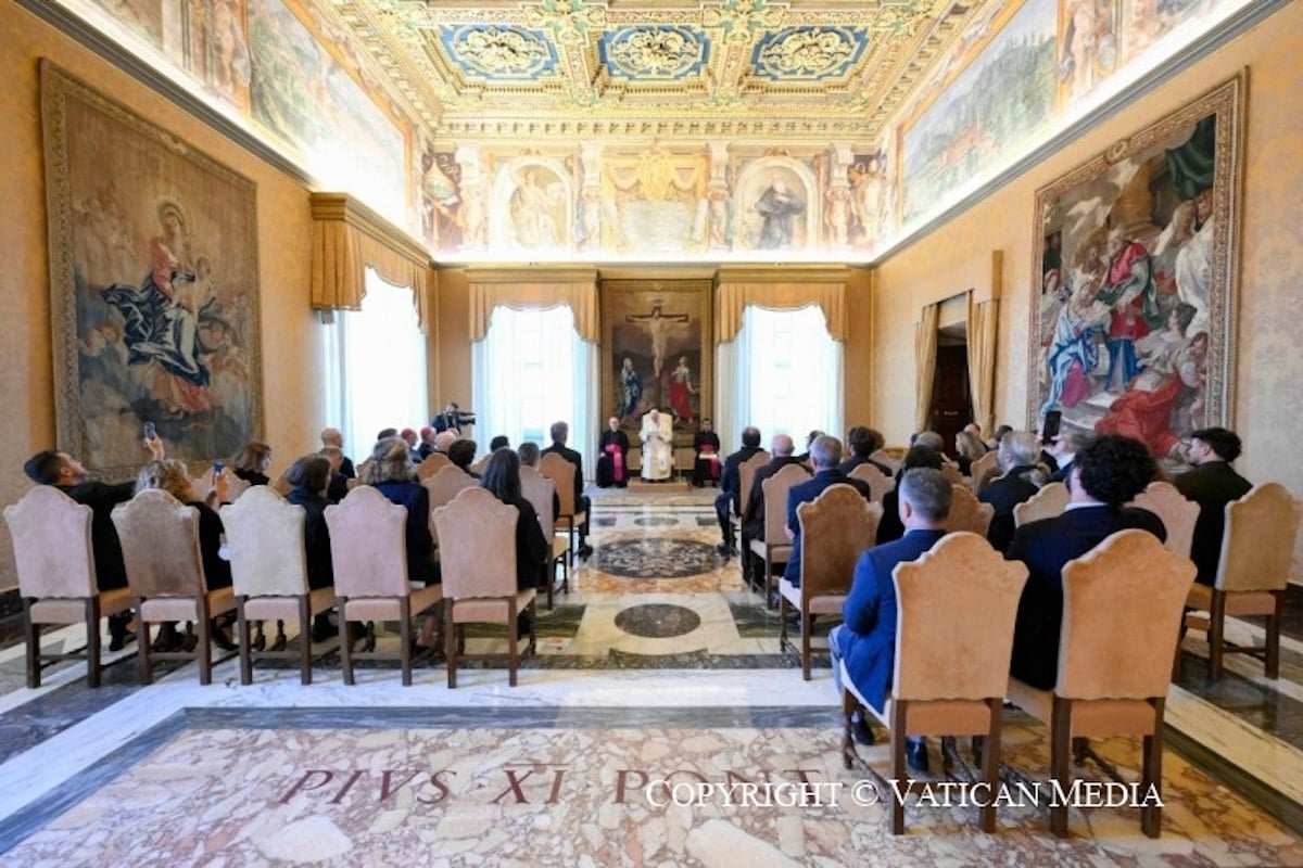 El Papa audiencia artistas