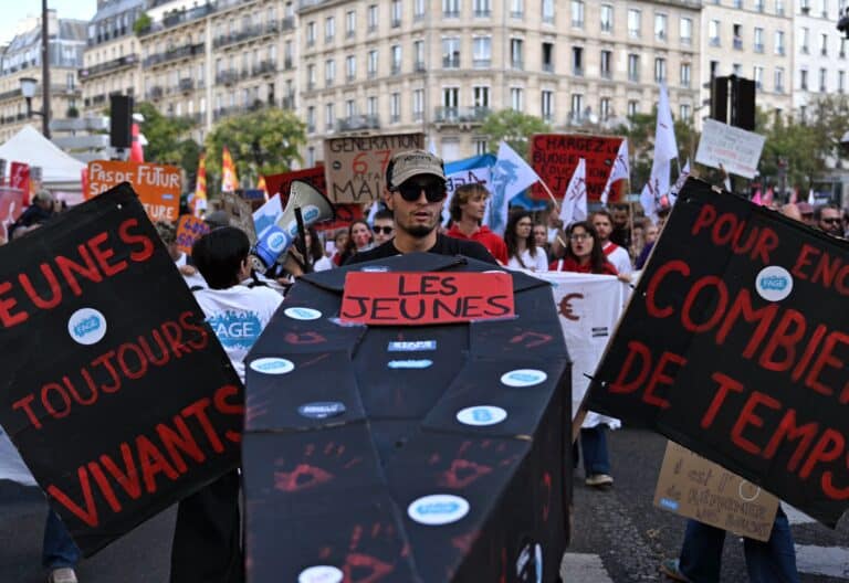 La Iglesia, ante la nueva ‘revolución francesa’: no “añadir mal al mal”