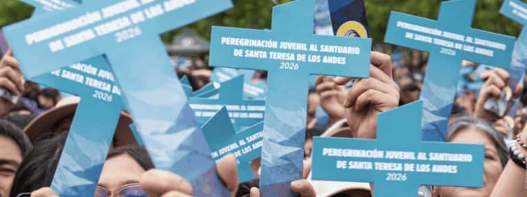 El cardenal chileno llama a construir una sociedad con valores sólidos y esperanza
