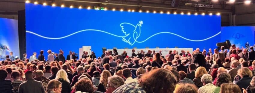 Más de 50 países se reúnen por la paz en Asís