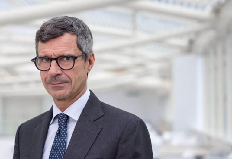 ¿Quién es Stefano Margaritora, el cirujano que dirigió la operación de León XIV?