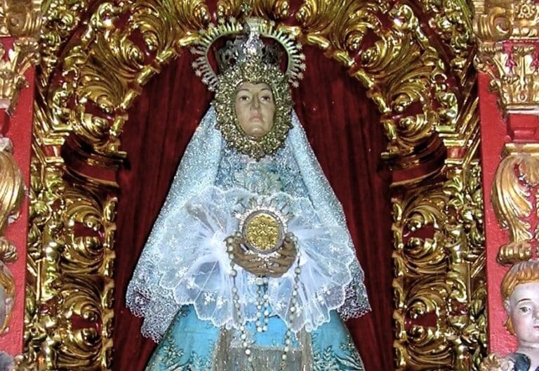 Virgen de las CRUCES, patrona de Don Benito