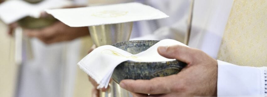 Sacerdotes en una eucaristía. Foto: CNBB