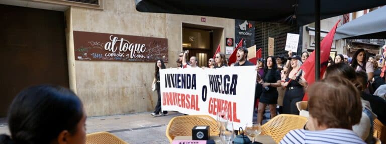 Manifestación por una vivienda digna en Logroño. Foto: Efe