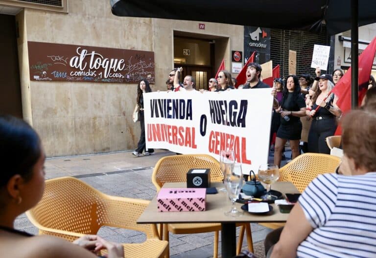 Manifestación por una vivienda digna en Logroño. Foto: Efe