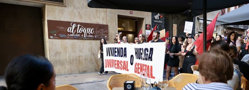 Manifestación por una vivienda digna en Logroño. Foto: Efe